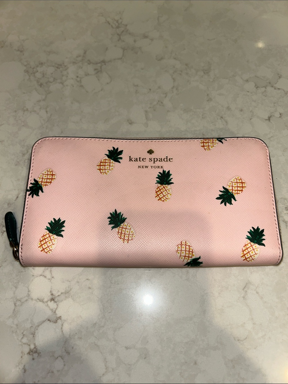 Kate Spade Marlee Large Pineapple Wallet pink zip around